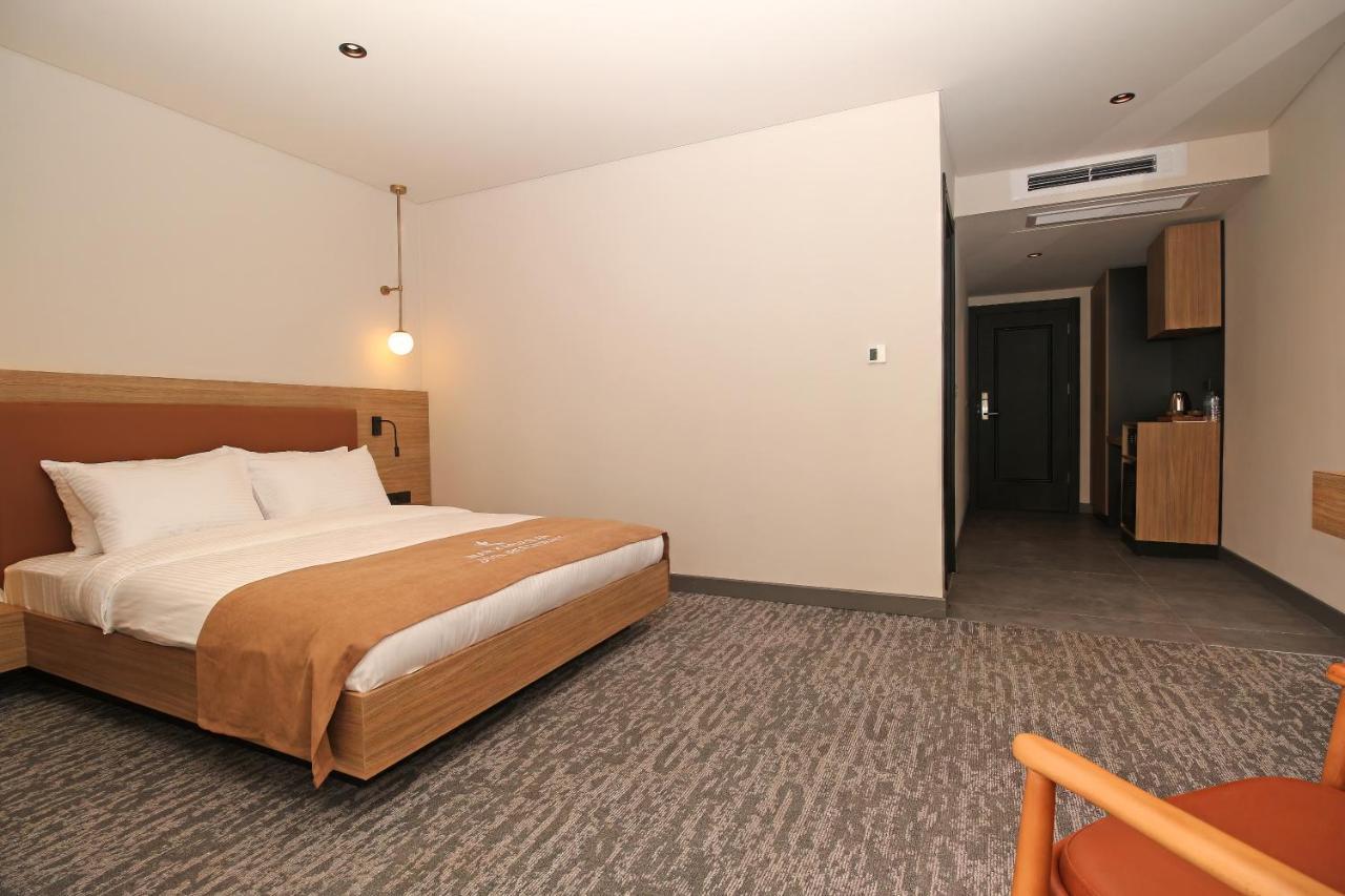 Inanlar City Hotel Yomra エクステリア 写真